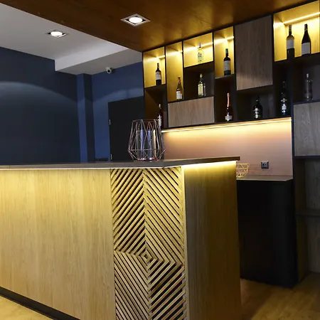 Hotel Faros 3*